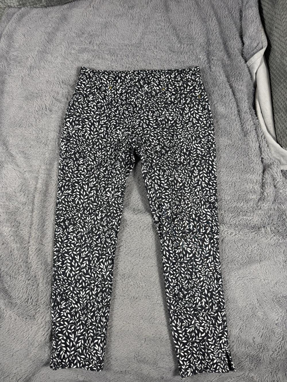 MICHAEL Michael Kors Jegging Pants Womens Medium Black Floral Leaf Print Stretch